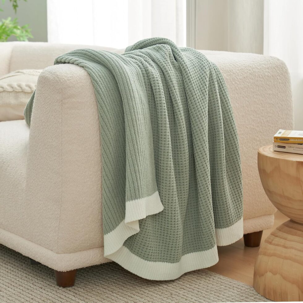 Amélie Home Chenille Waffle Throw Blanket for Couch, Reversible Soft Cozy Knit Blanket Lightweight Warm Decorative Throw for Sofa, Bed, Living Room, 50"x60", Sage Green