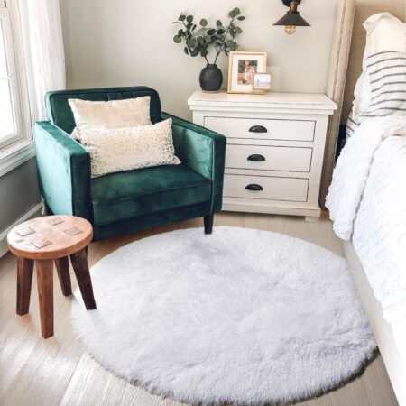 Round Rugs 5Ft White Circle Area Rug, Fluffy Fuzzy Bedroom Carpets for Kids Playroom Home Decor Aesthetic, Plush Soft Shaggy Living Room Rugs for Nursery Dorm Classroom, Modern Cute Shag Furry Carpet