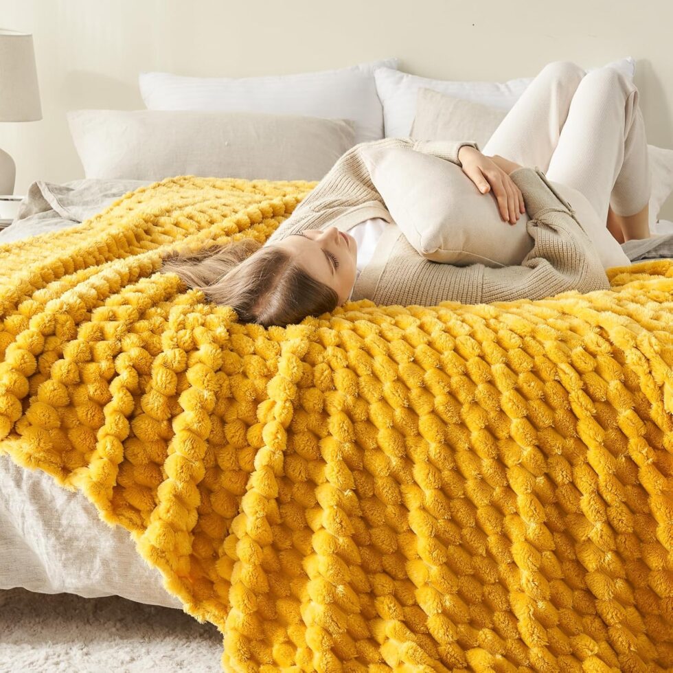 NEWCOSPLAY Super Soft Throw Blanket Mustard Yellow Premium Silky Flannel Fleece 3D Clouds Stylish Jacquard Lightweight Bed Blanket All Season Use 350GSM (Mustard Yellow, Throw(50"x60"))