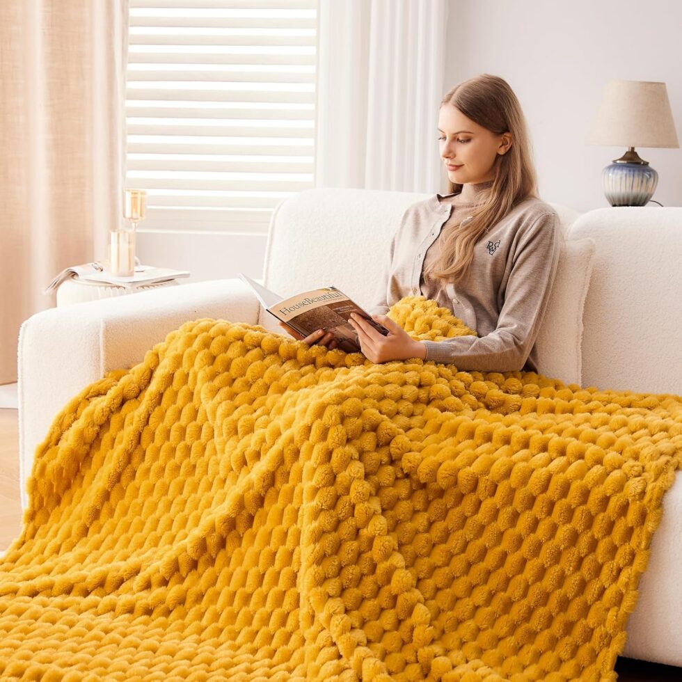 NEWCOSPLAY Super Soft Throw Blanket Mustard Yellow Premium Silky Flannel Fleece 3D Clouds Stylish Jacquard Lightweight Bed Blanket All Season Use 350GSM (Mustard Yellow, Throw(50"x60"))