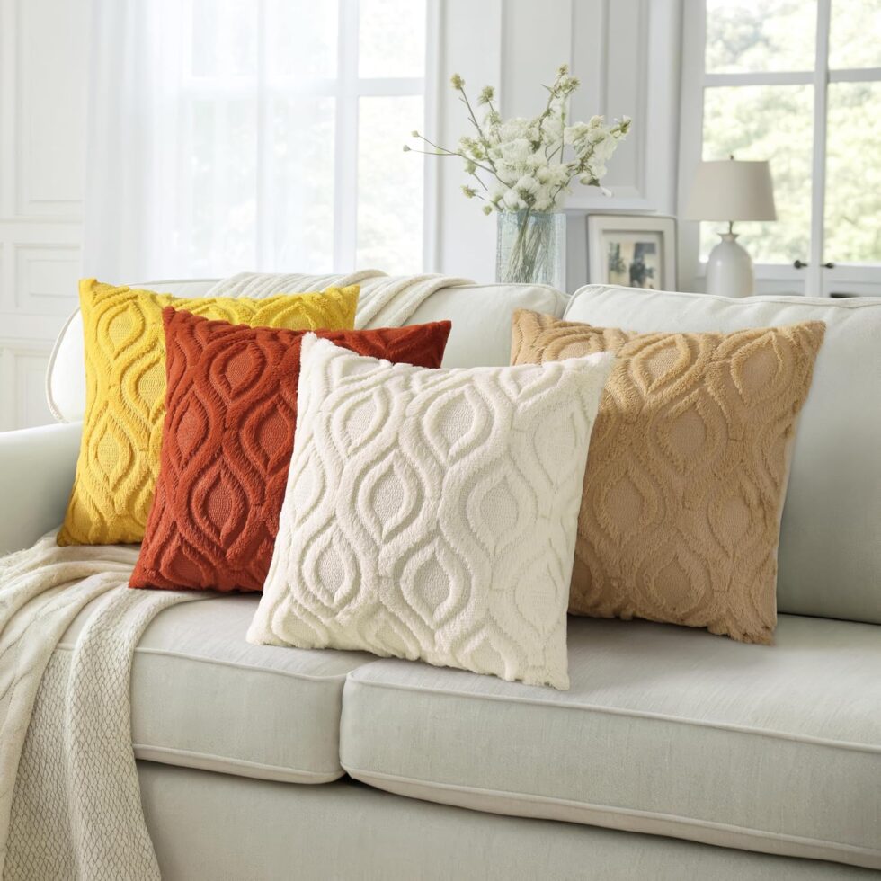 decorUhome Fall Throw Pillow Covers 18x18 Inch Set of 2, Soft Plush Decorative Faux Fur Beige Solid Couch Pillow Covers, Accent Farmhouse Neutral Square Pillow Cases for Sofa Bed Living Room