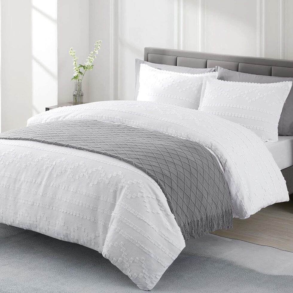 BOURINA Light Grey Throw Blanket 50 x90 Inches Throw Textured Solid Soft Sofa Throw Bed Runner Couch Cover Knitted Decorative Blanket Bed Runner