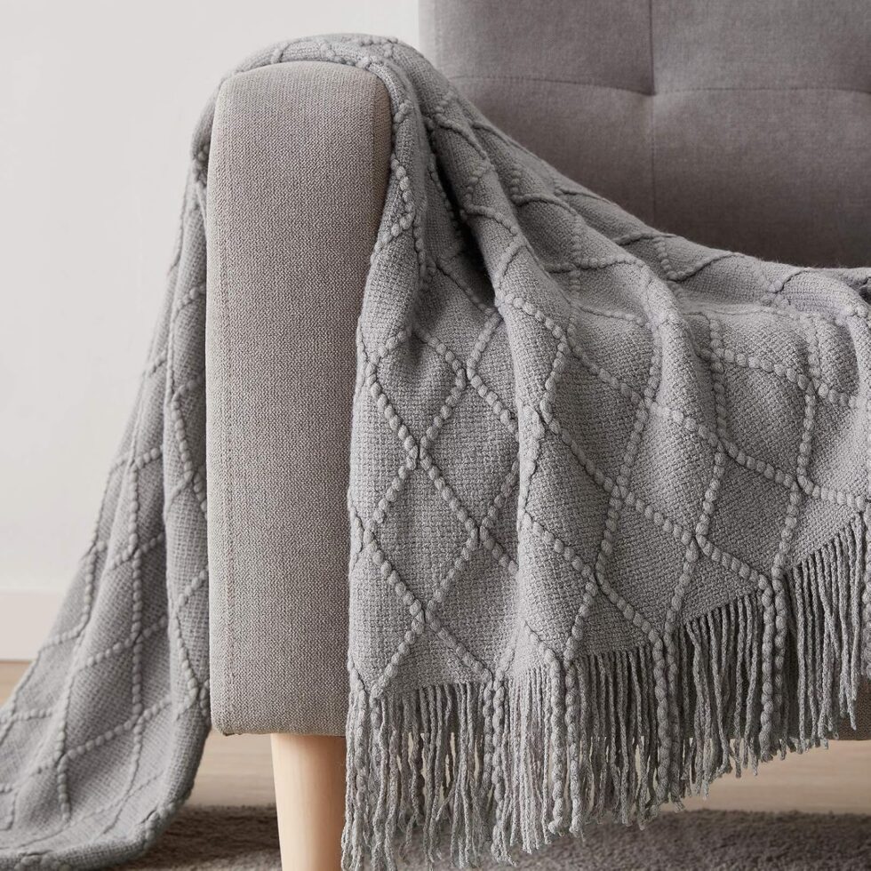 BOURINA Light Grey Throw Blanket 50 x90 Inches Throw Textured Solid Soft Sofa Throw Bed Runner Couch Cover Knitted Decorative Blanket Bed Runner