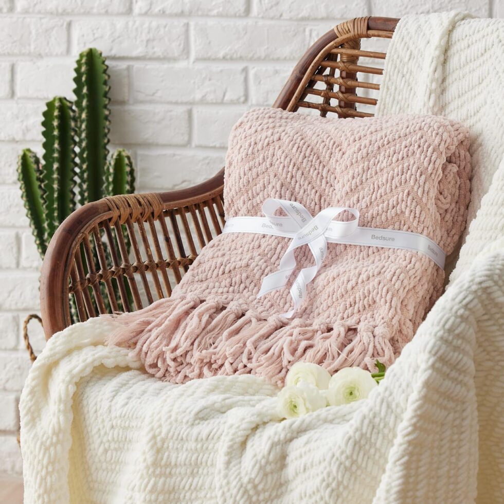 Bedsure Throw Blankets for Couch - Textured Knit Woven Chenille Blanket - Super Soft, Warm Decorative Boho Throw with Tassels for Bed, Sofa and Living Room, Pink, 50x60 Inches