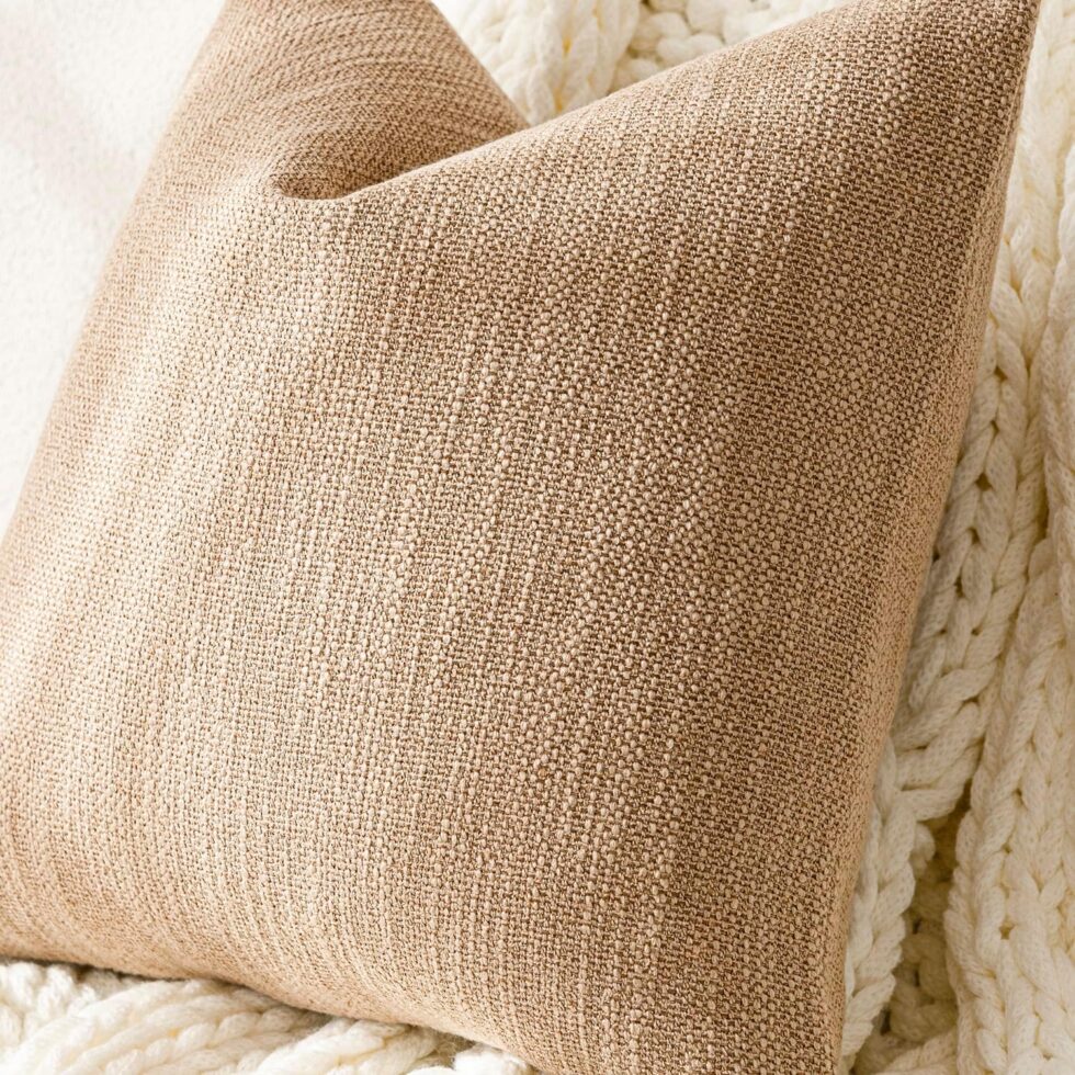 Foindtower Set of 2 Decorative Textured Burlap Linen Throw Pillow Covers Farmhouse Boho Cushion Cover Solid Accent Pillowcase for Couch Sofa Bed Living Room Home Decor,18×18 Inch,Khaki Camel