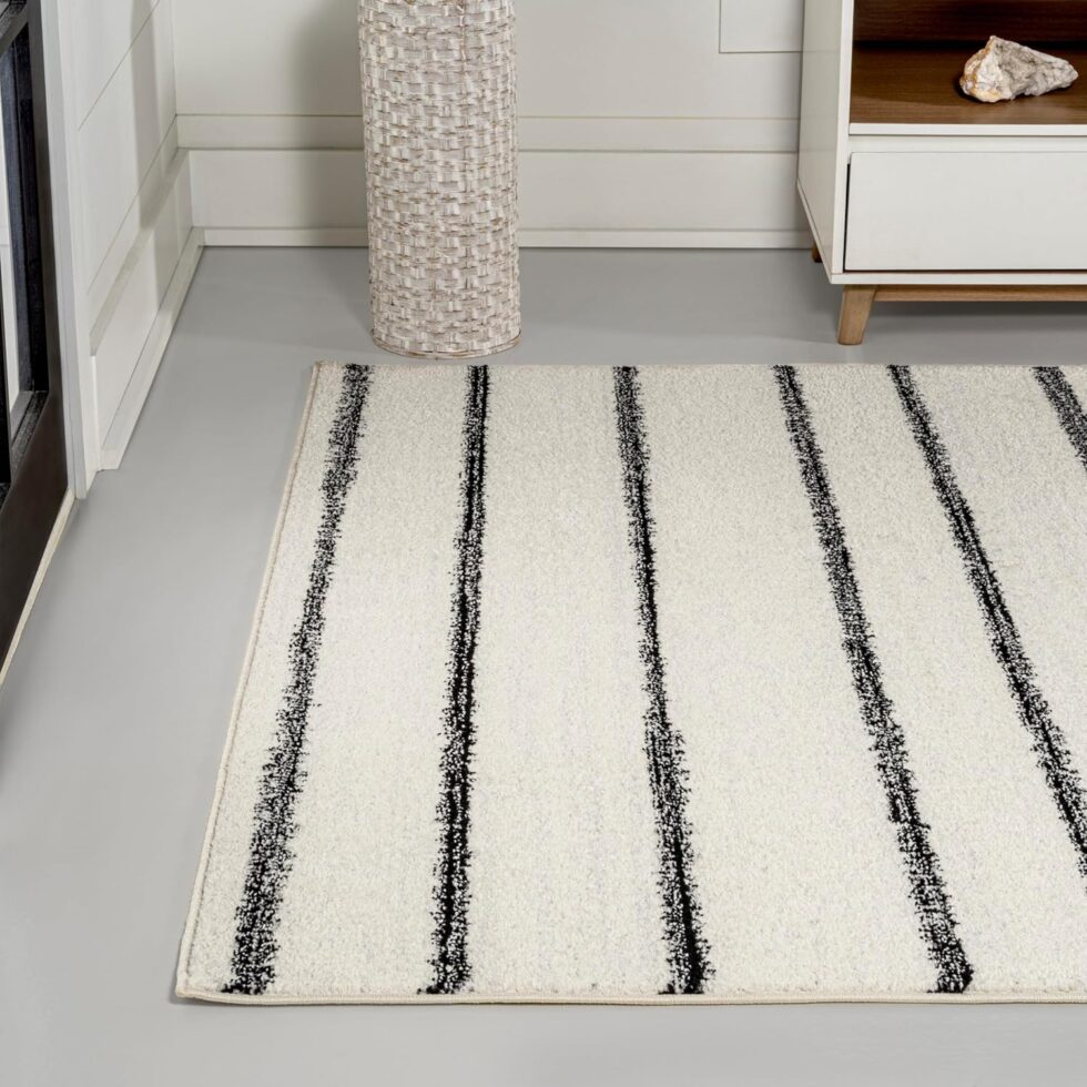 JONATHAN Y Williamsburg Minimalist Stripe Cream/Black Indoor Area Rug, 3x5, Contemporary, Modern, Easy-Cleaning for Living Room, Bedroom, Kitchen, Pet Friendly, Non-Shedding (MOH201D-3)