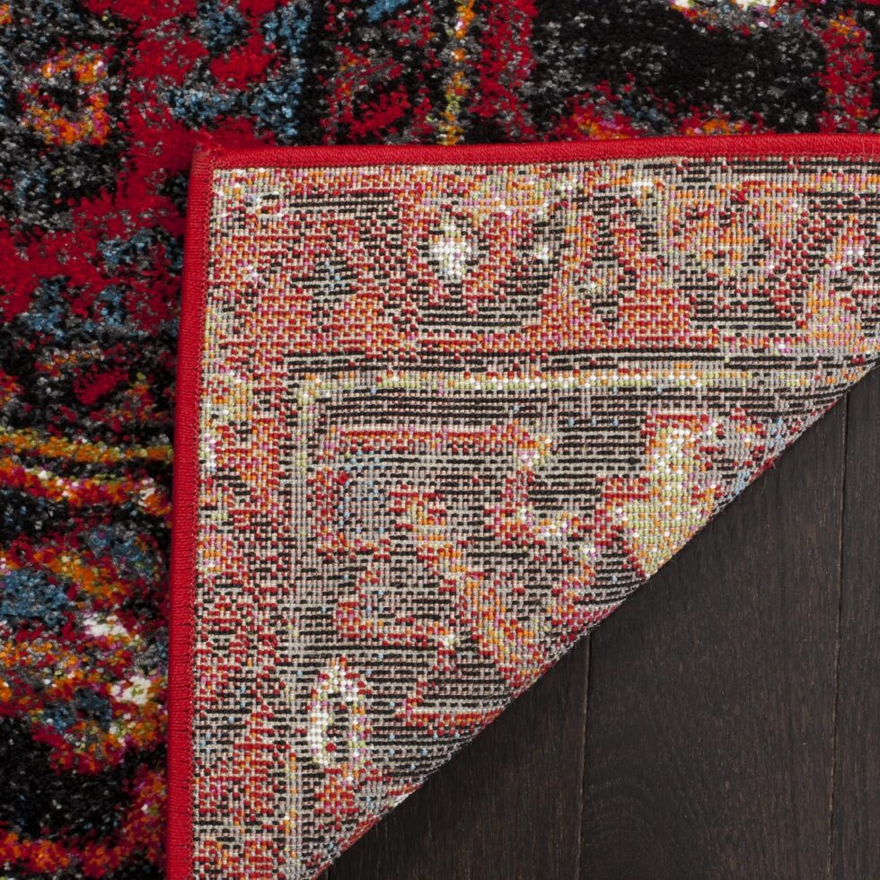 SAFAVIEH Vintage Hamadan Collection Accent Rug - 4' x 6', Red & Multi, Oriental Persian Design, Non-Shedding & Easy Care, Ideal for High Traffic Areas in Entryway, Living Room, Bedroom (VTH211A)